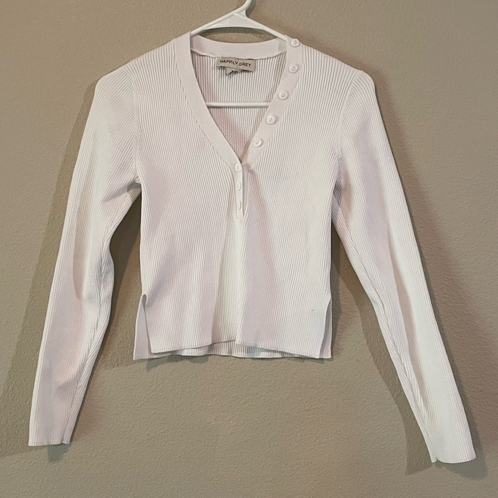 Women's White Ribbed V-Neck Button Accent Top